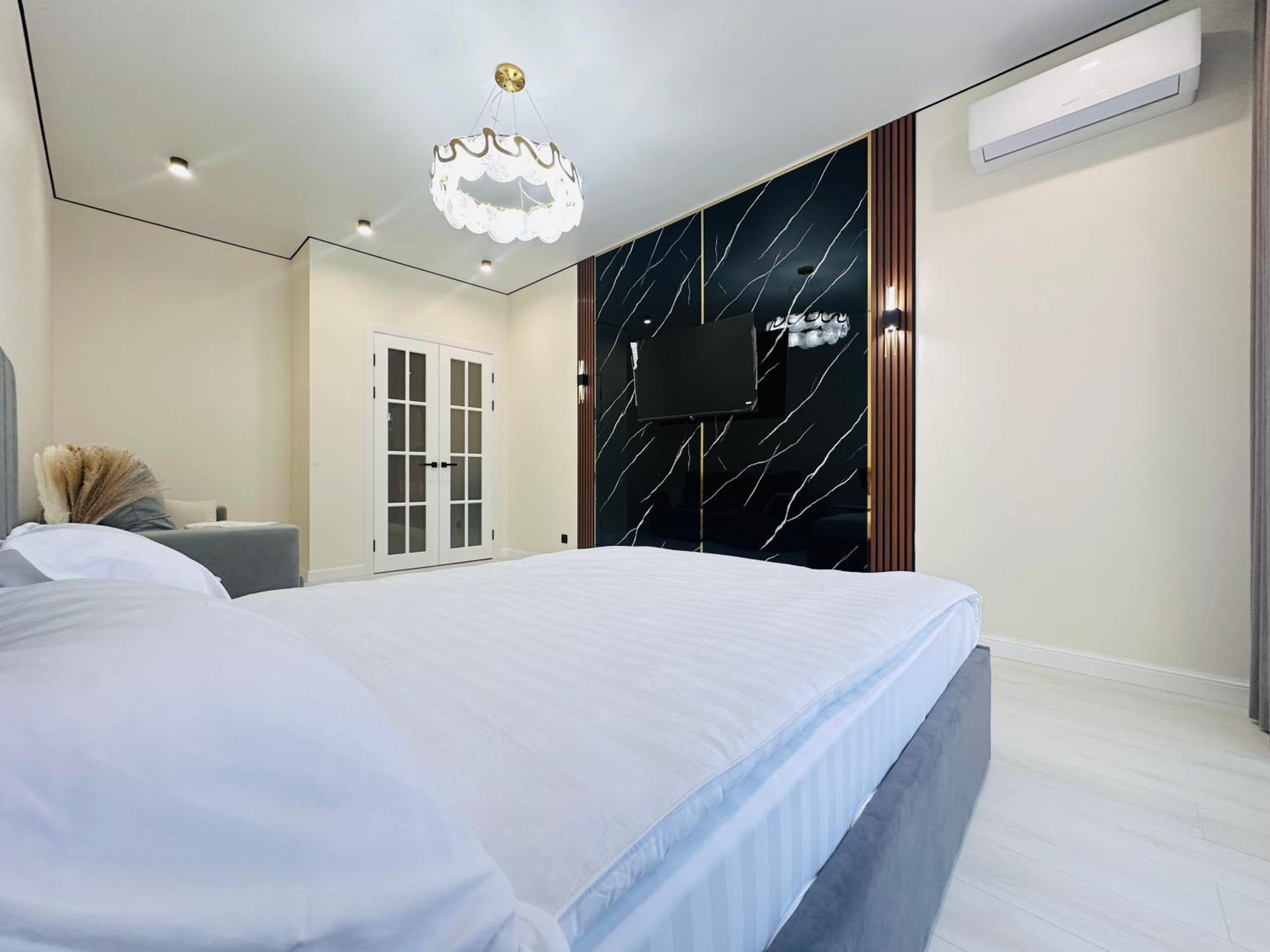 Shabyt One-room With Stylish Renovation Apartment Nur-Sultan (Astana)