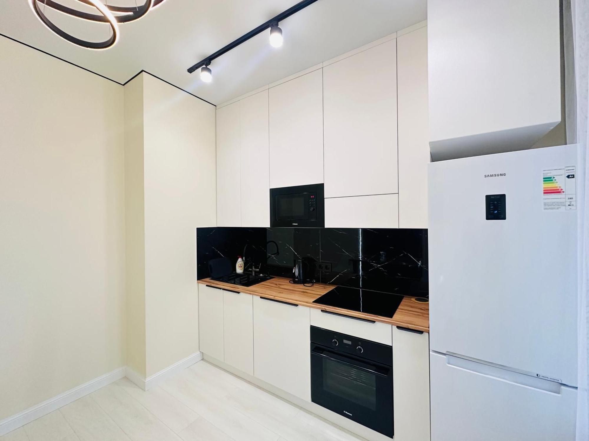 Shabyt One-room With Stylish Renovation Apartment *