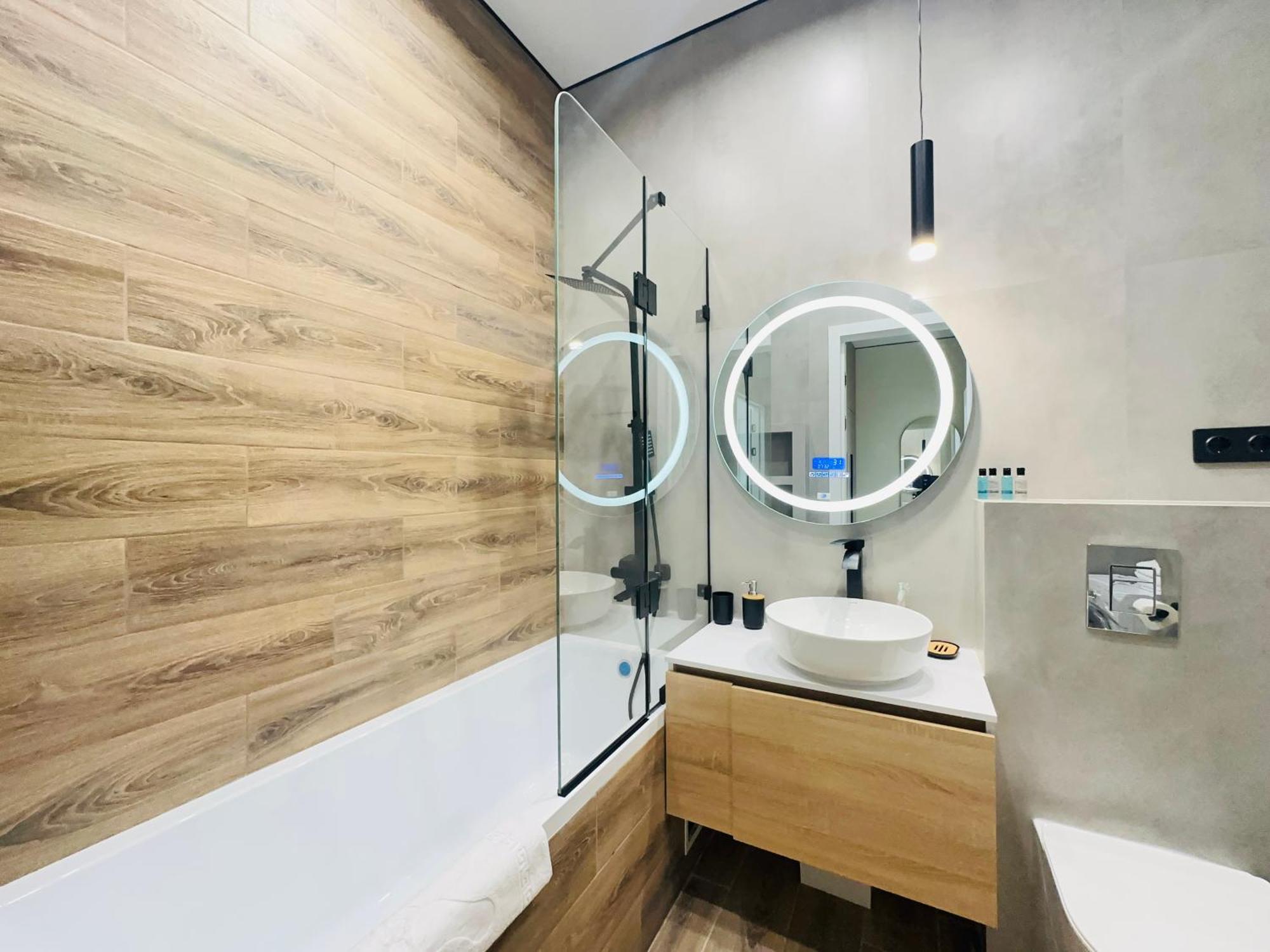 Shabyt One-room With Stylish Renovation Apartment