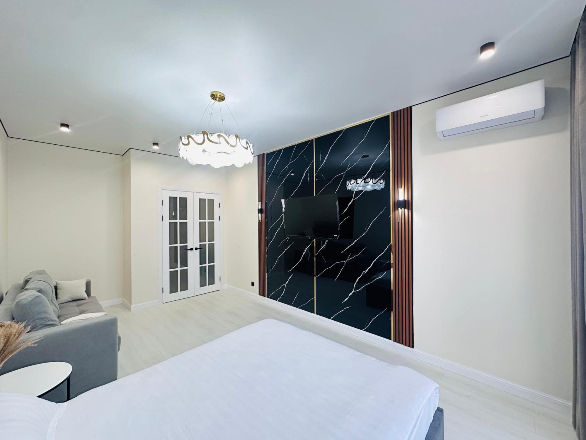 Apartment Shabyt One-room With Stylish Renovation