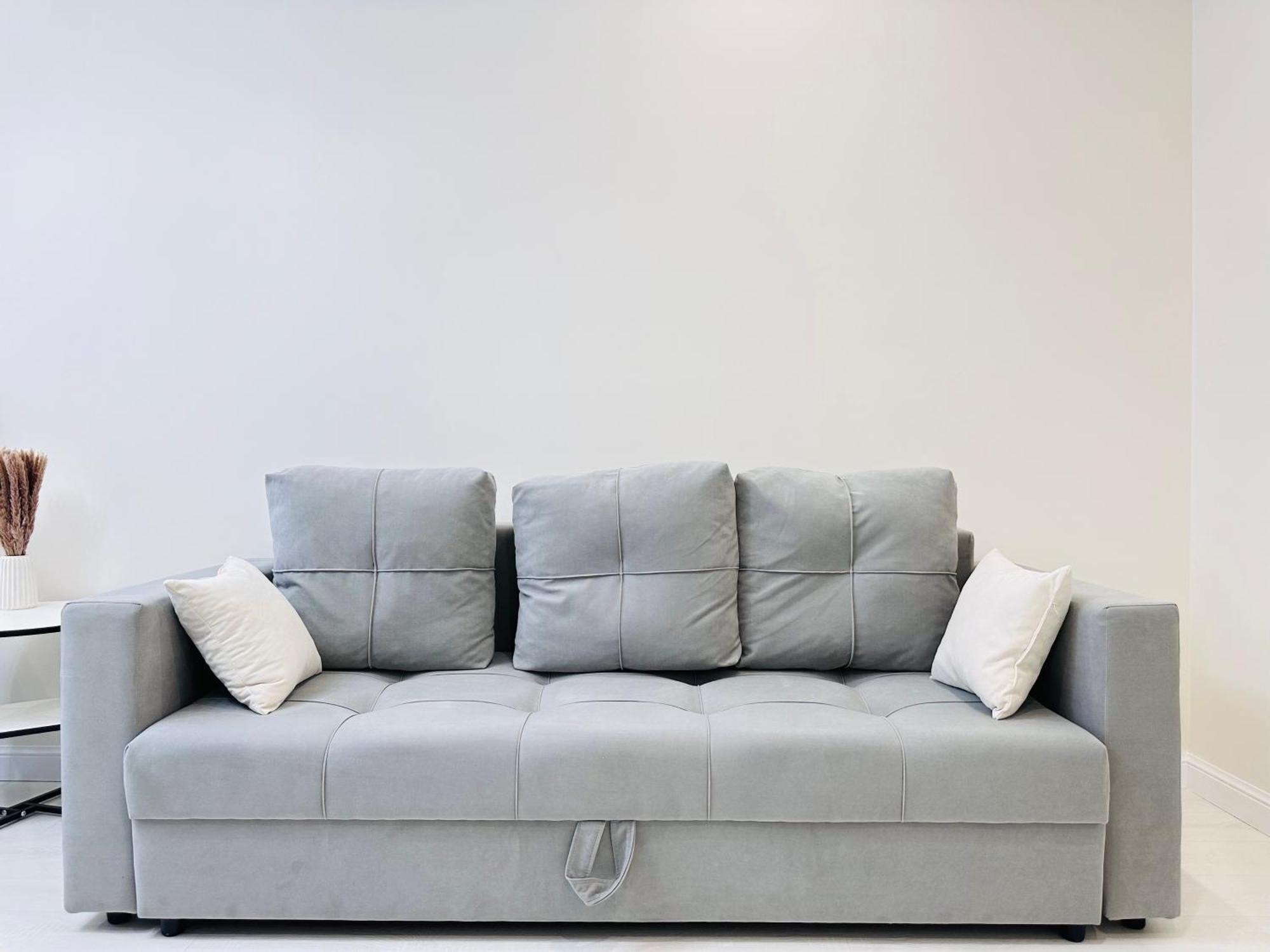 Shabyt One-room With Stylish Renovation