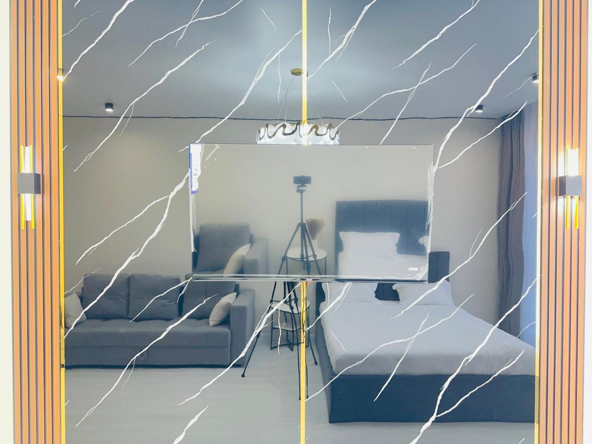 Shabyt One-room With Stylish Renovation